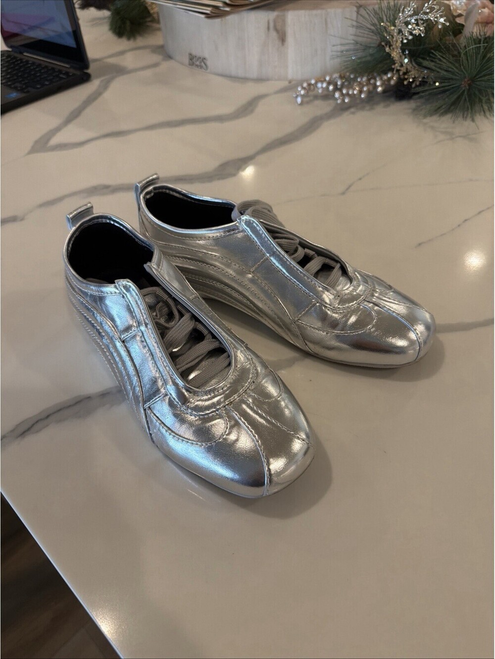 jw pei Silver Ferne Streamlined Lustrous Womens Size 8 Vegan Leather Sneaker